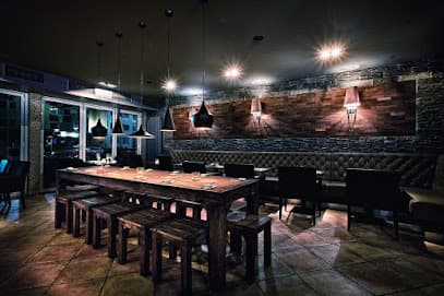 Makiman 3 (Sushi | Asian Tapas | Wine)