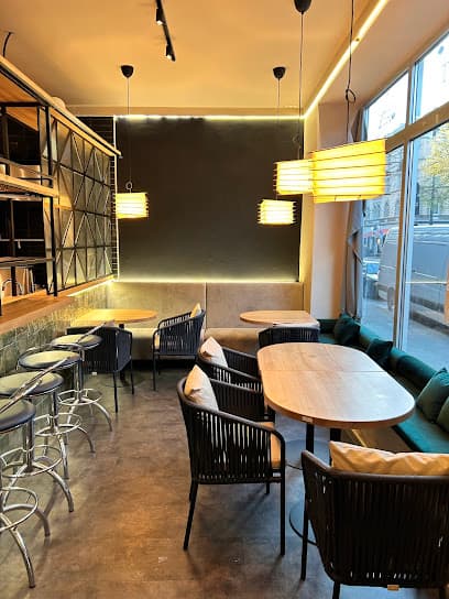 Narumi Sushi & Japanische Küche